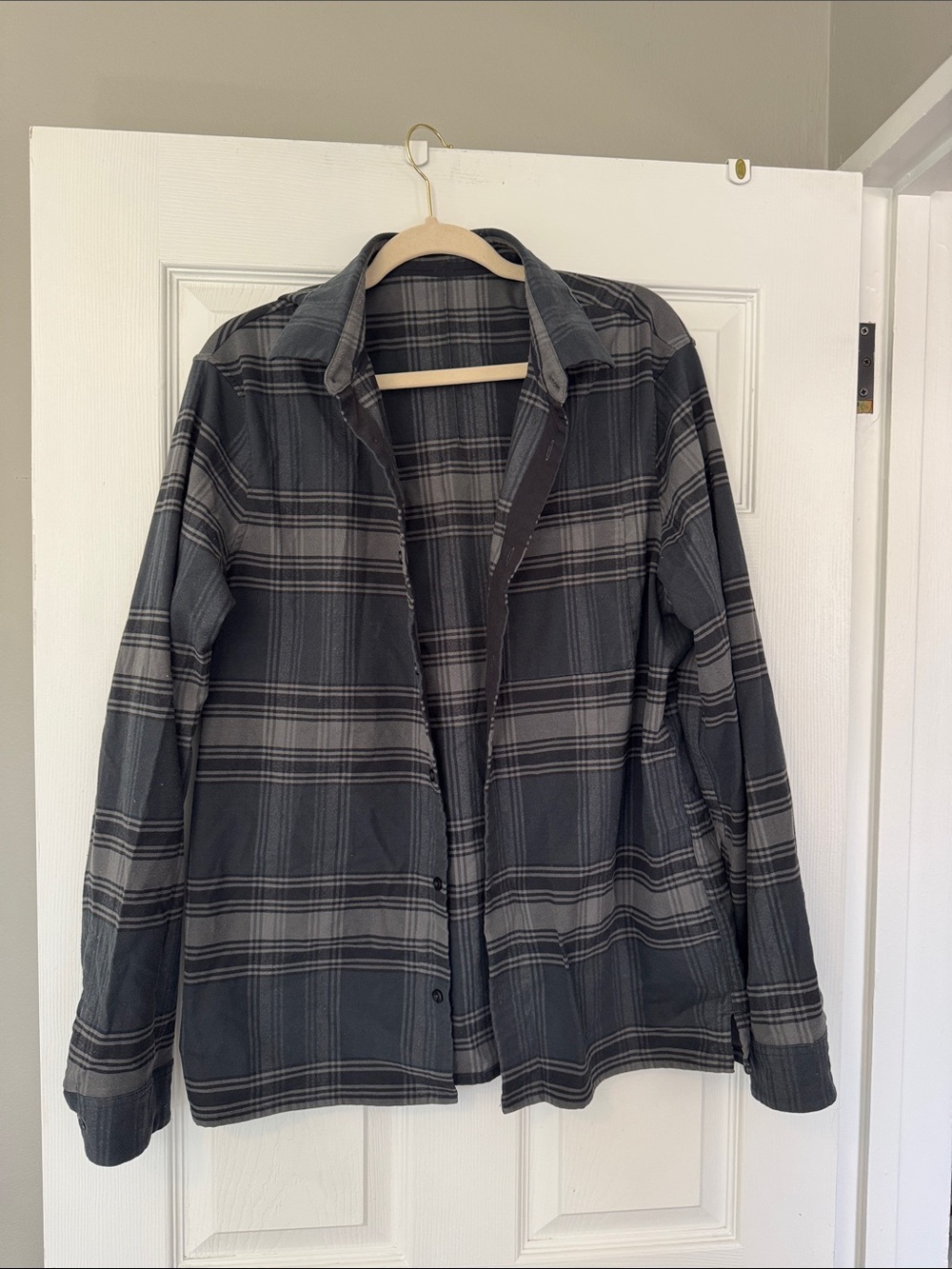lululemon athletica Men's Gray Plaid Shirt Jacket